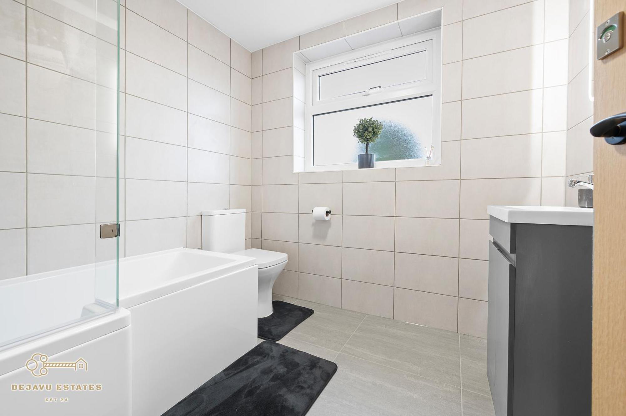 Дом отдыха Entire Modern & Spacious 3bdr In Right Next To Coop Live & Ethiad *