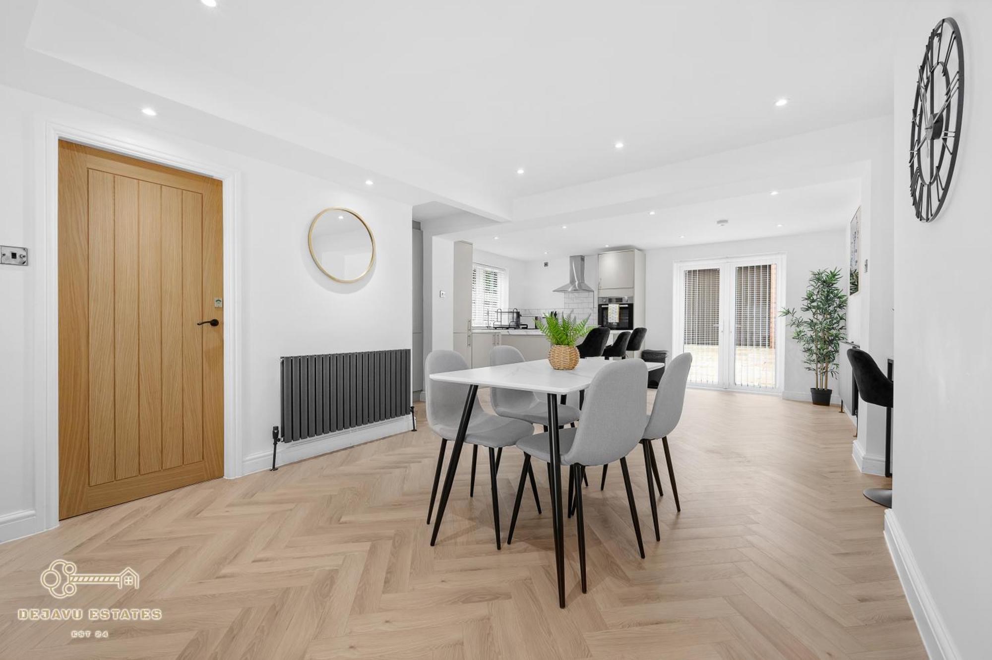 Дом отдыха Entire Modern & Spacious 3bdr In Right Next To Coop Live & Ethiad *